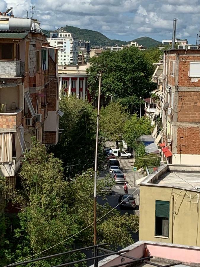 New Apartament Lägenhet Tirana Exteriör bild