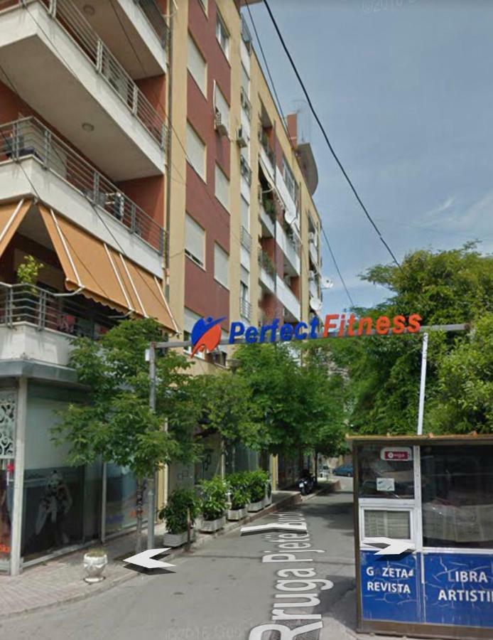 New Apartament Lägenhet Tirana Exteriör bild